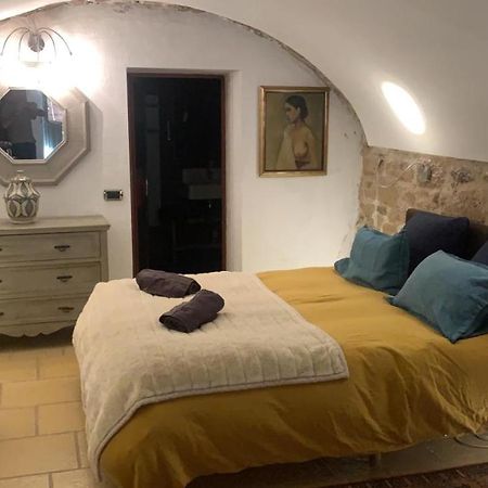 La Villageoise, Chambre Troglodyte Pitoresque Au Coeur Du Village Rognes ภายนอก รูปภาพ