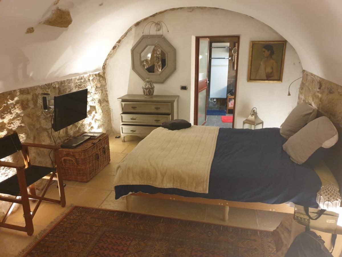 La Villageoise, Chambre Troglodyte Pitoresque Au Coeur Du Village Rognes ภายนอก รูปภาพ